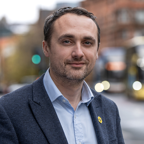 Simon Elliott